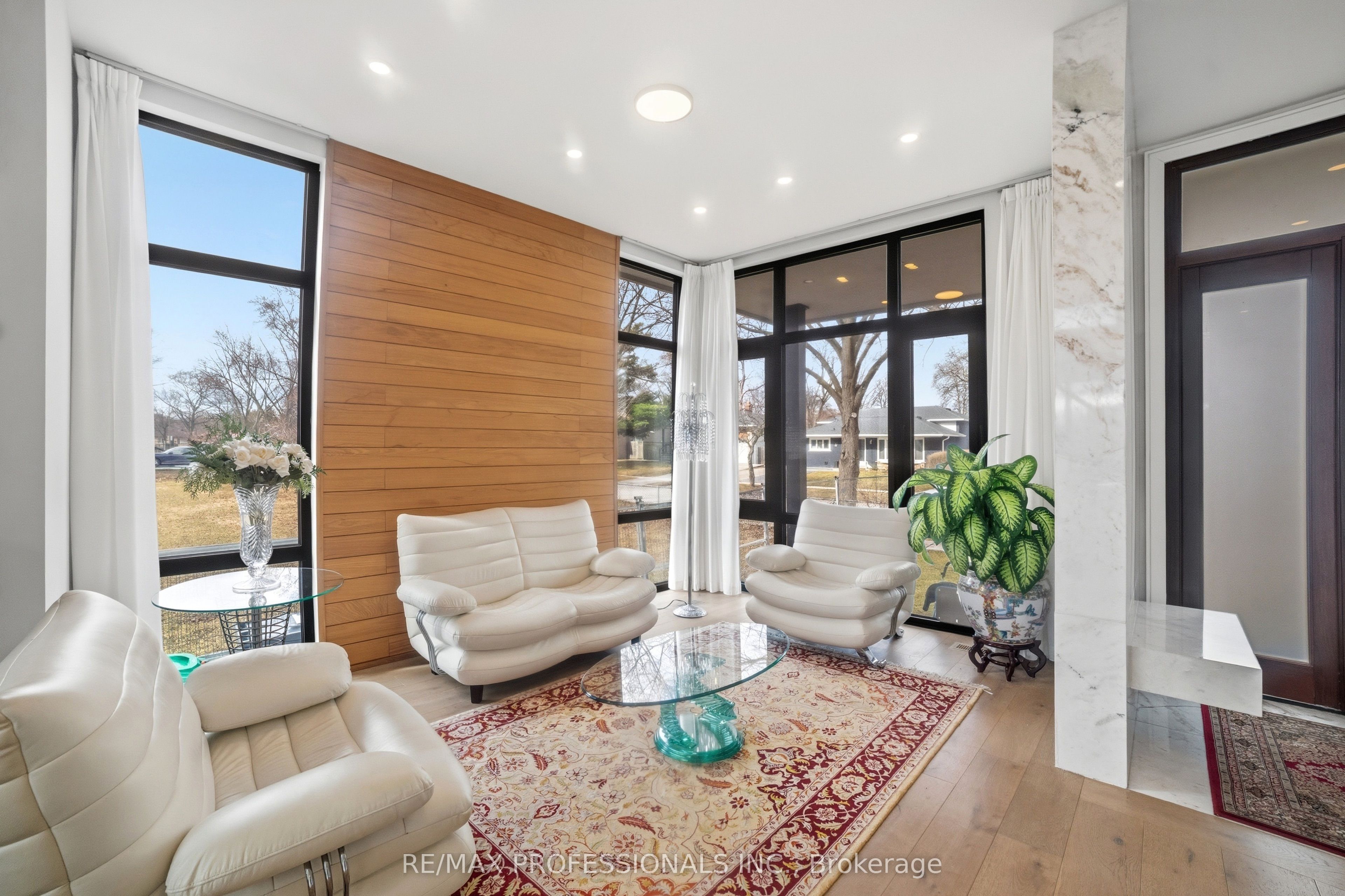 Additional image 3 of 2206 Utley Road, Mississauga, ON, L5J 1X1