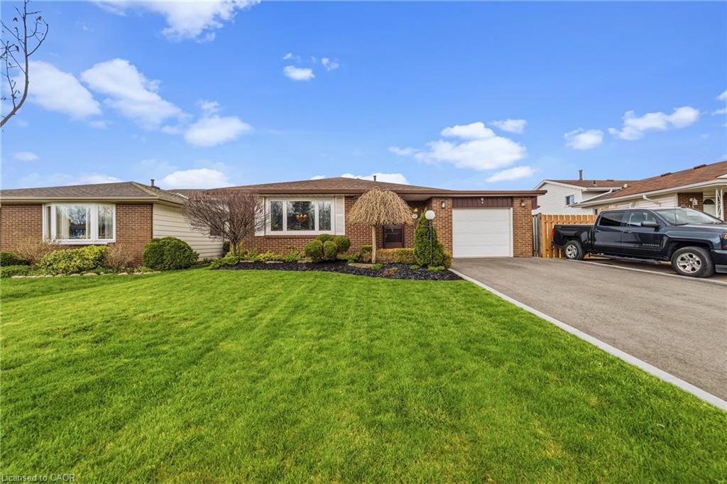 31 Leduc Street W, Hamilton, ON, L8T 4S3
