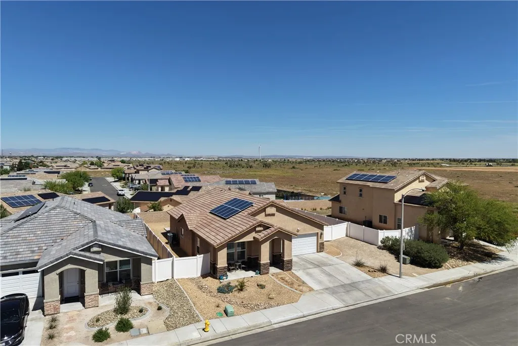 5645 W Avenue J15, Lancaster, CA 93536