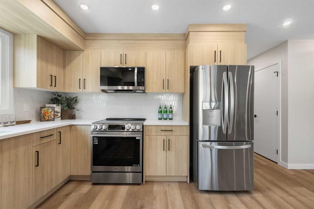 198 Silver Brook Road NW, Calgary, AB, T3B 3J1