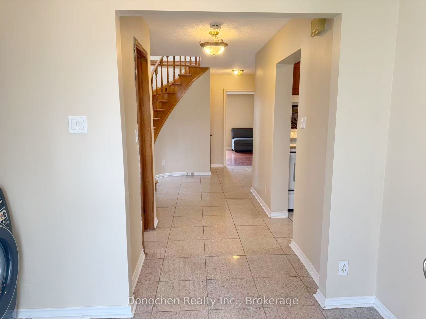 Additional image 3 of 6 Simsbury Court, Markham, ON, L3R 3G7