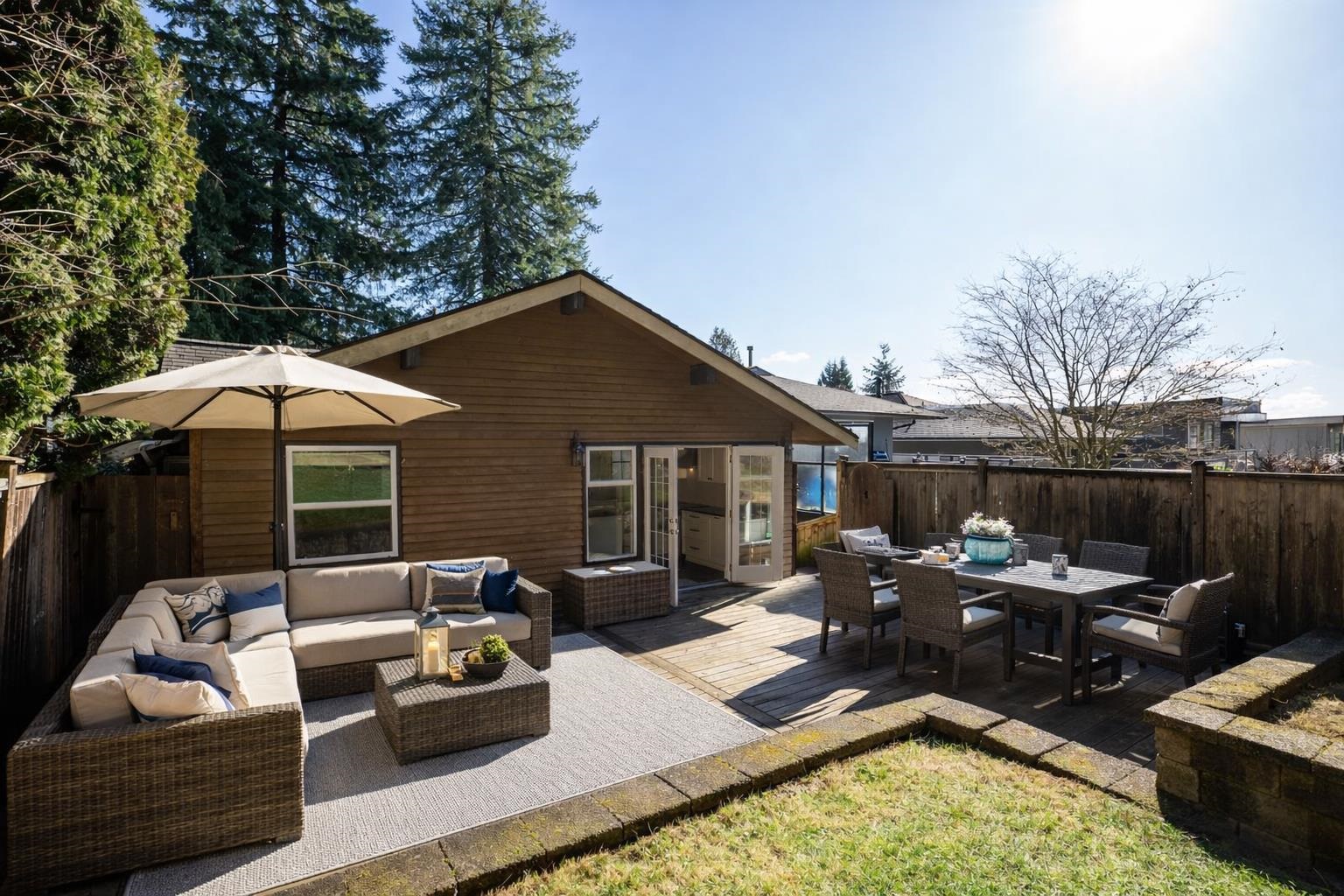 3015 Royal Avenue, North Vancouver, BC, V7K 1Y6
