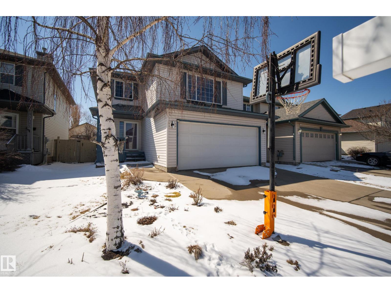 Additional image 2 of 8915 7 Avenue SW, Edmonton, AB, T6X1B7