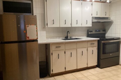Additional image 8 of Lower-400 Nairn Avenue, Toronto, ON, M6E 4J3