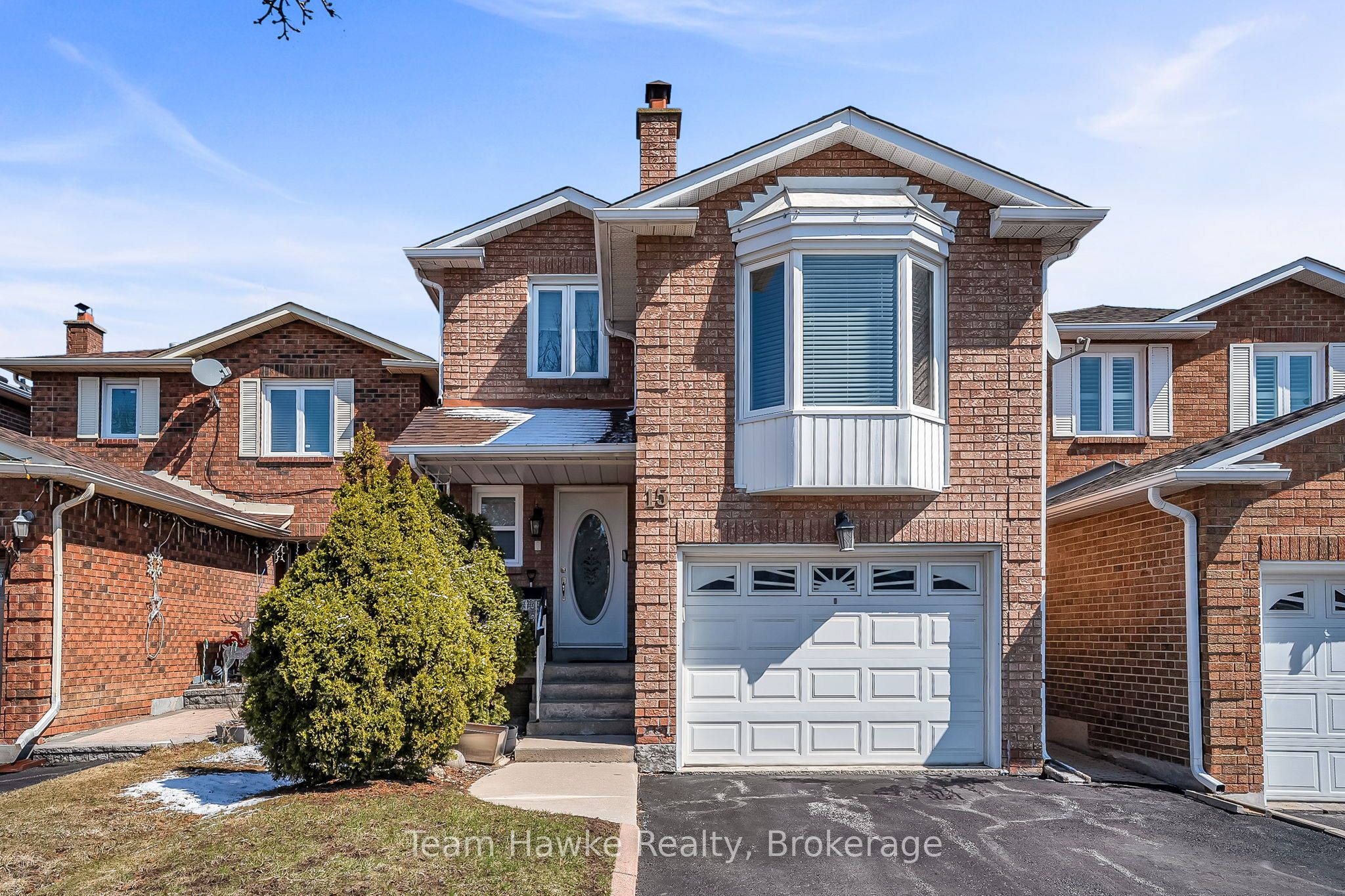 15 White Boulevard, Vaughan, ON, L4J 5Z4
