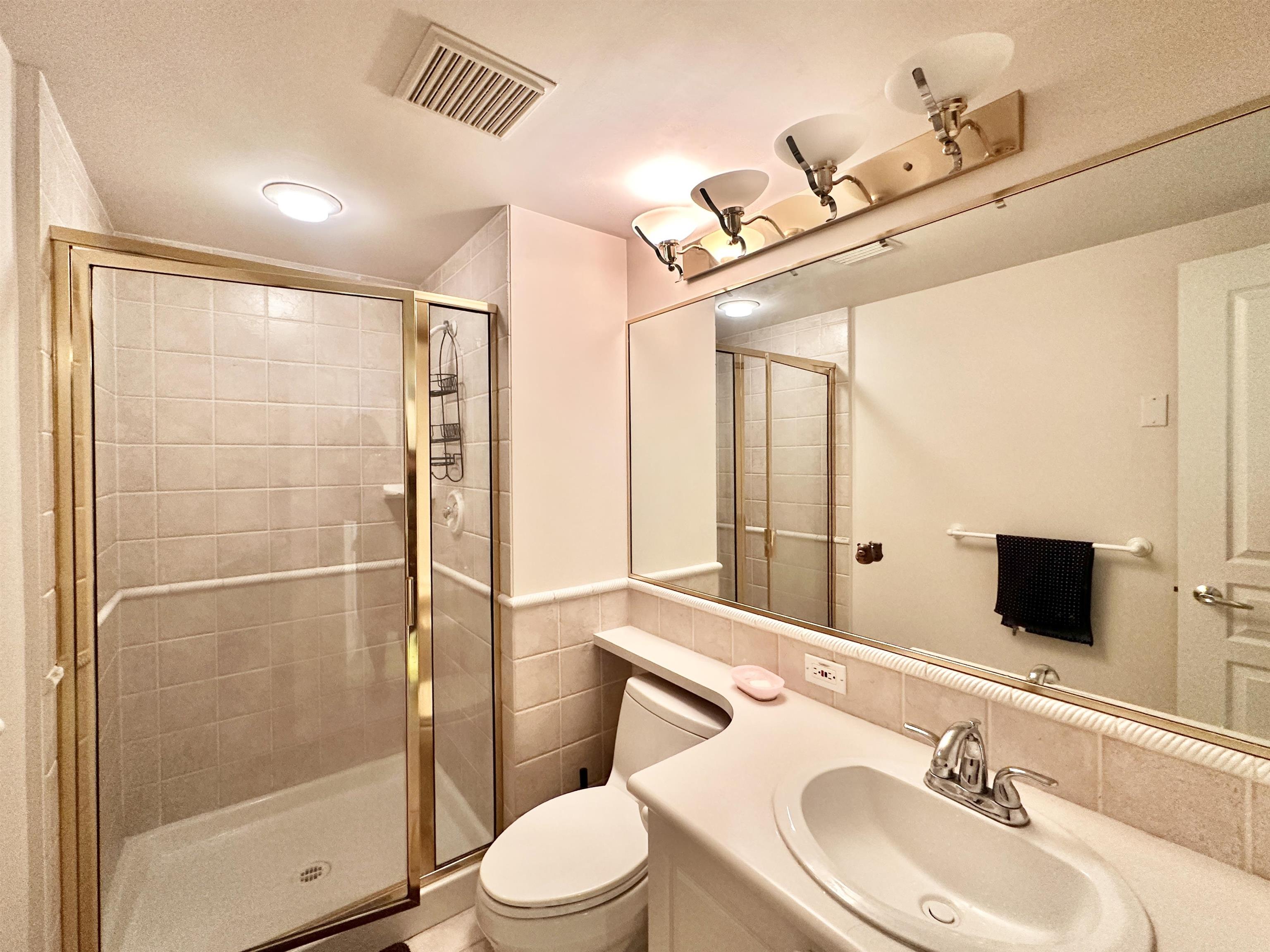 Additional image 3 of 205-5615 Hampton Place, Vancouver, BC, V6T 2H1