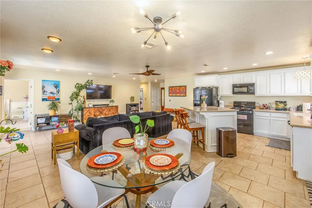 Additional image 11 of 14651 Greenbriar Drive, Helendale, CA 92342