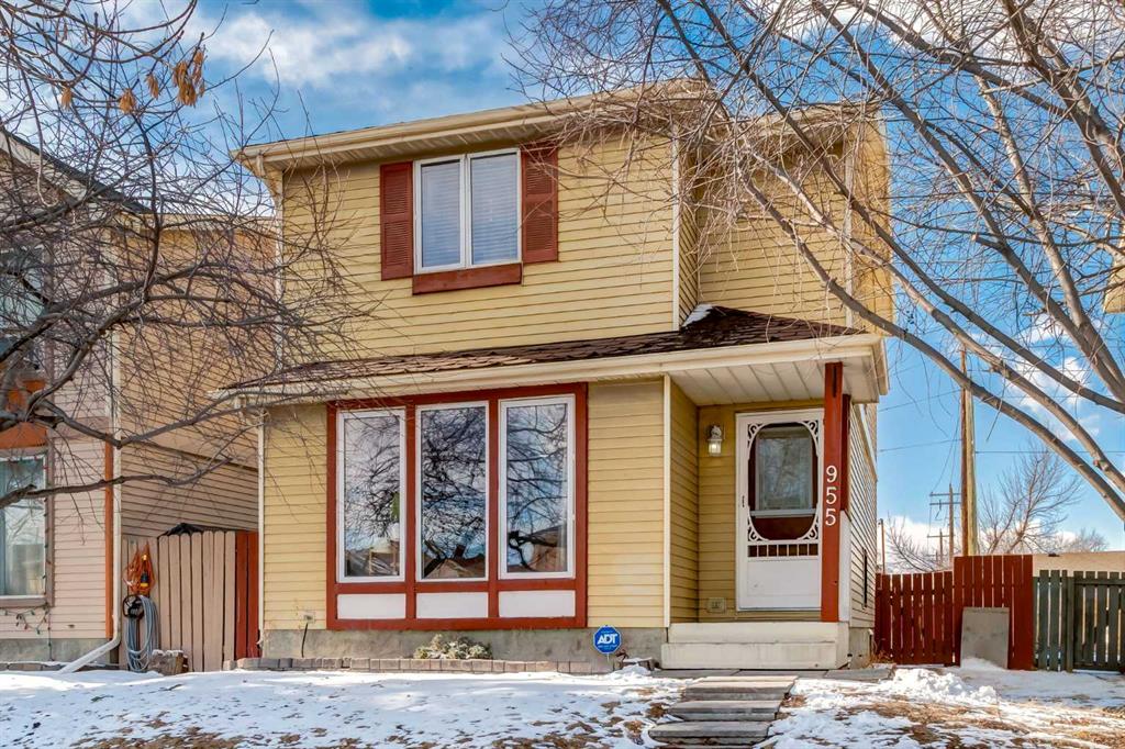 955 Erin Woods Drive SE, Calgary, AB, T2B 2W4