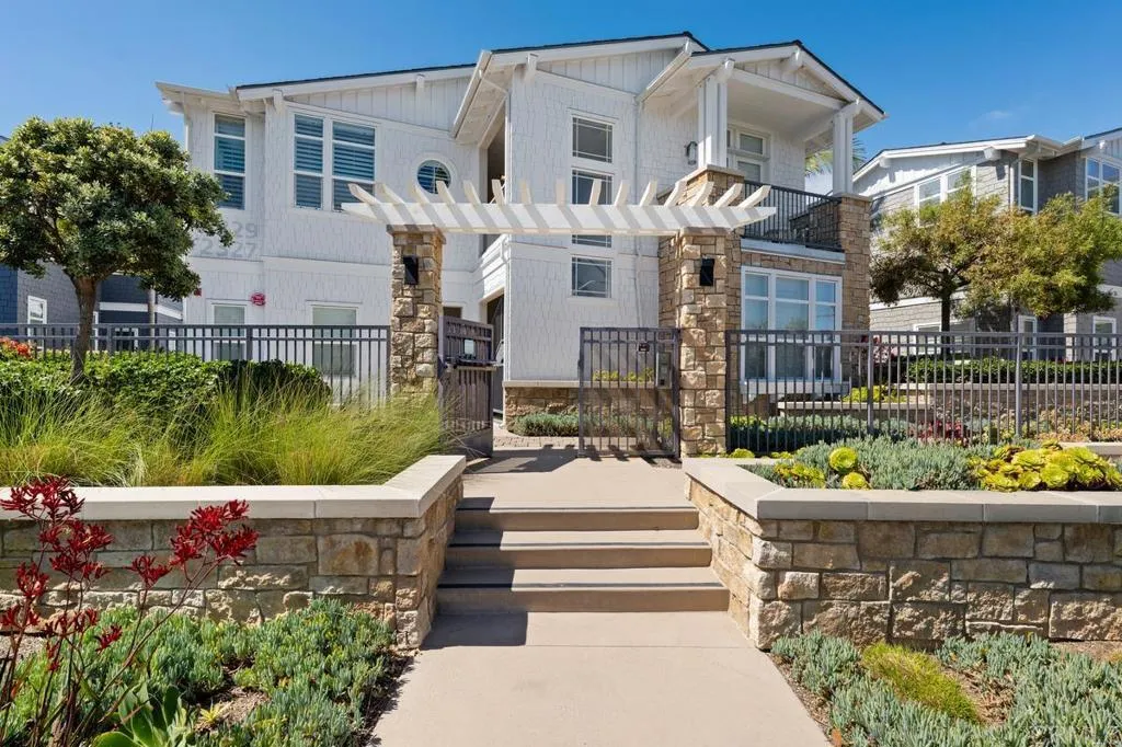 Additional image 46 of 2323 Ocean Street, Carlsbad, CA 92008