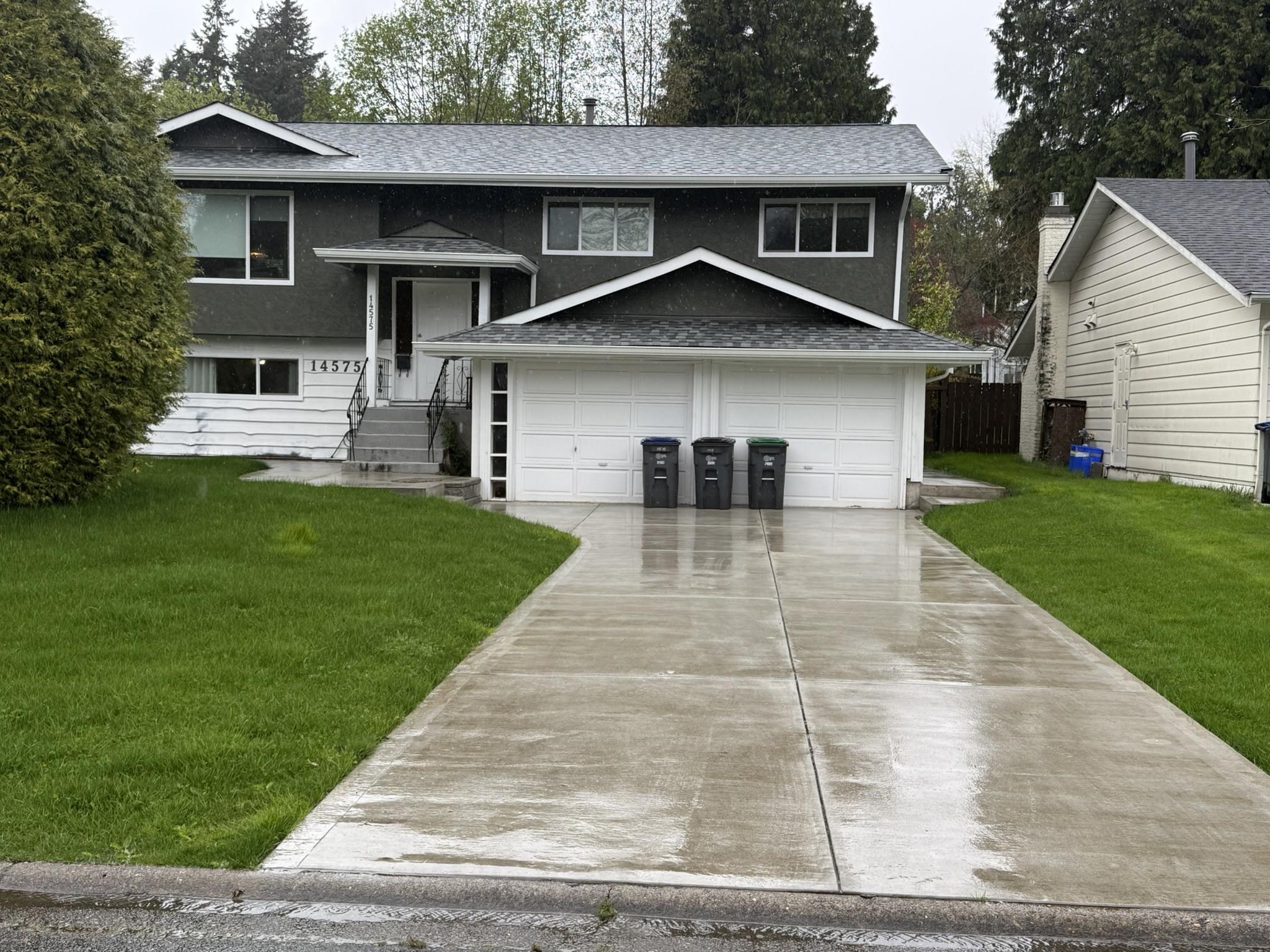 14575 18 Avenue Avenue, Surrey, BC, V4A 5V6