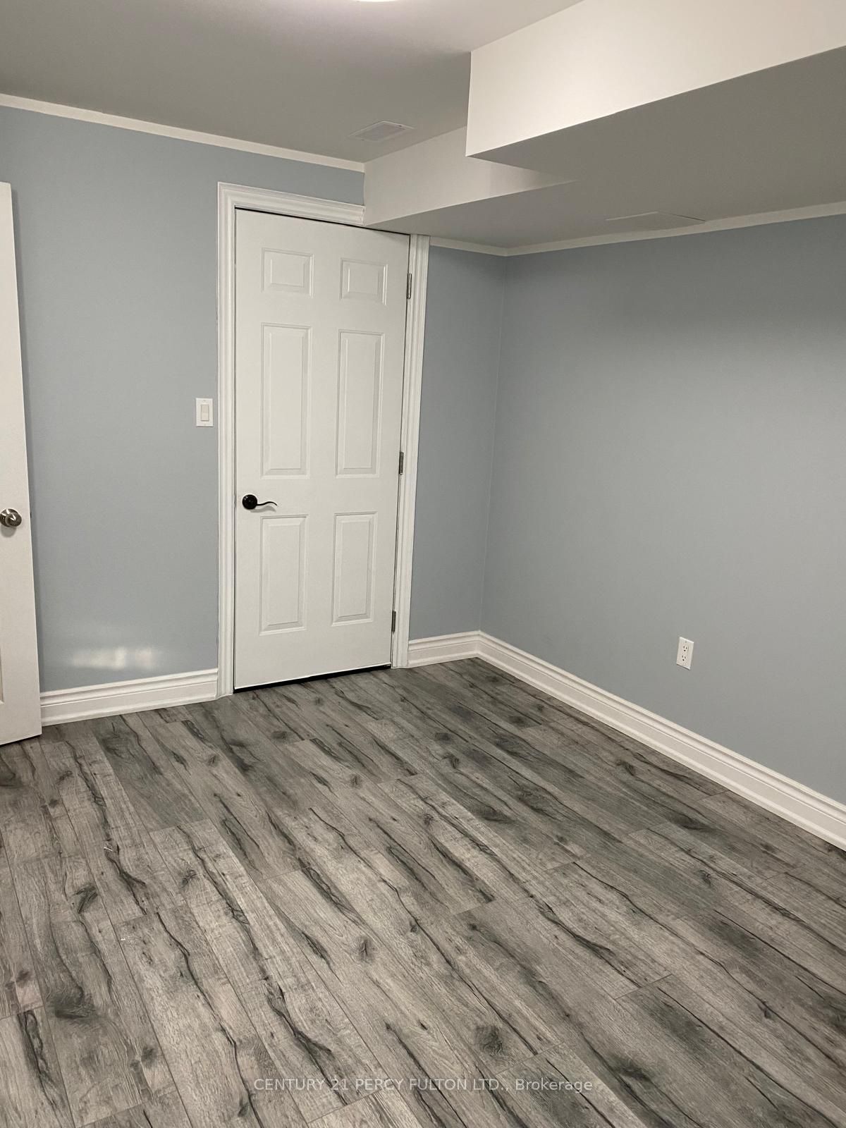 Additional image 5 of 300 Miller Park Avenue, Bradford West Gwillimbury, ON, L3Z 0A7