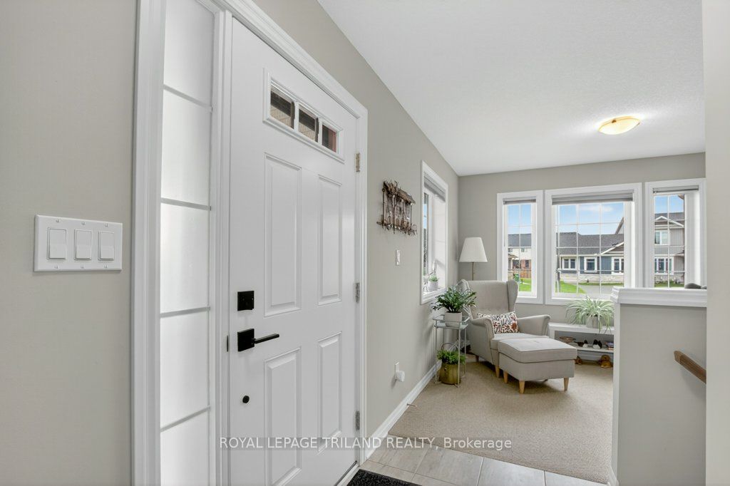 2 Ambrosia Path, St. Thomas, ON, N5R 0J8 photo 4