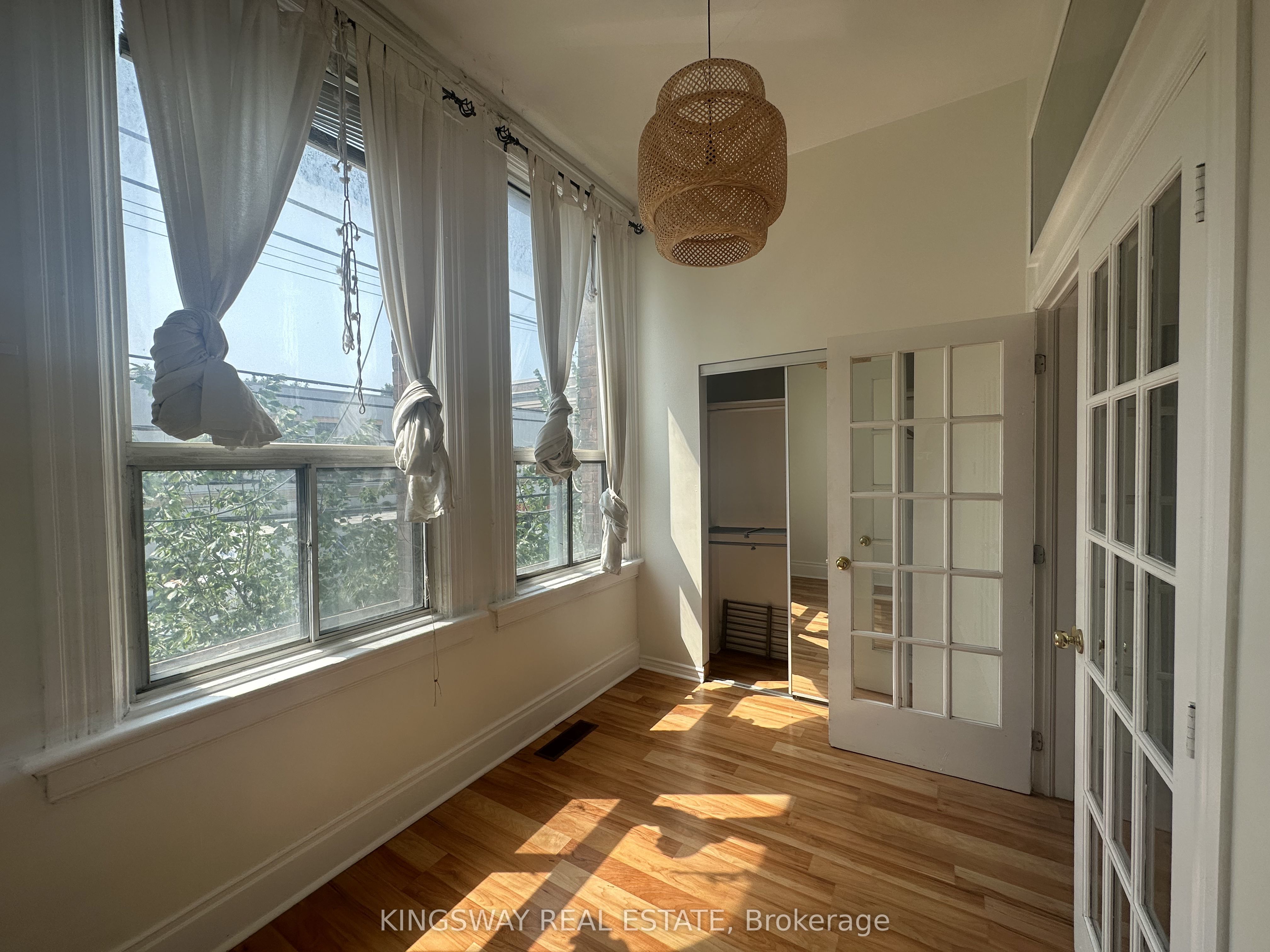 2A-1504 Queen Street W, Toronto, ON, M6R 1A4