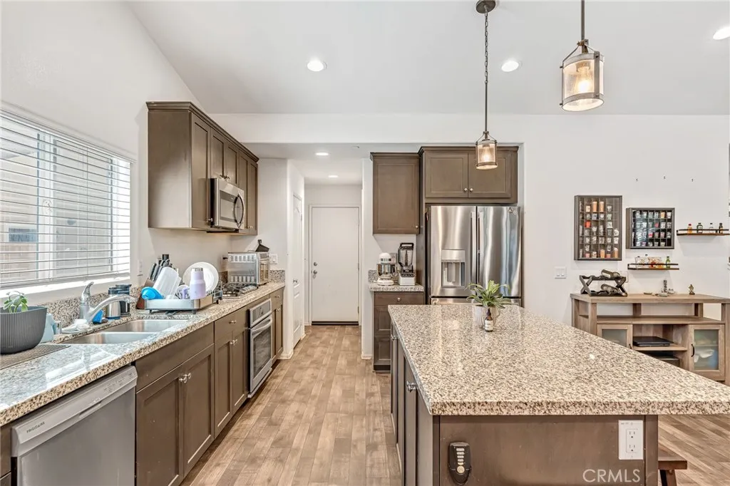 Additional image 9 of 11999 Foster Pl, Victorville, CA 92392