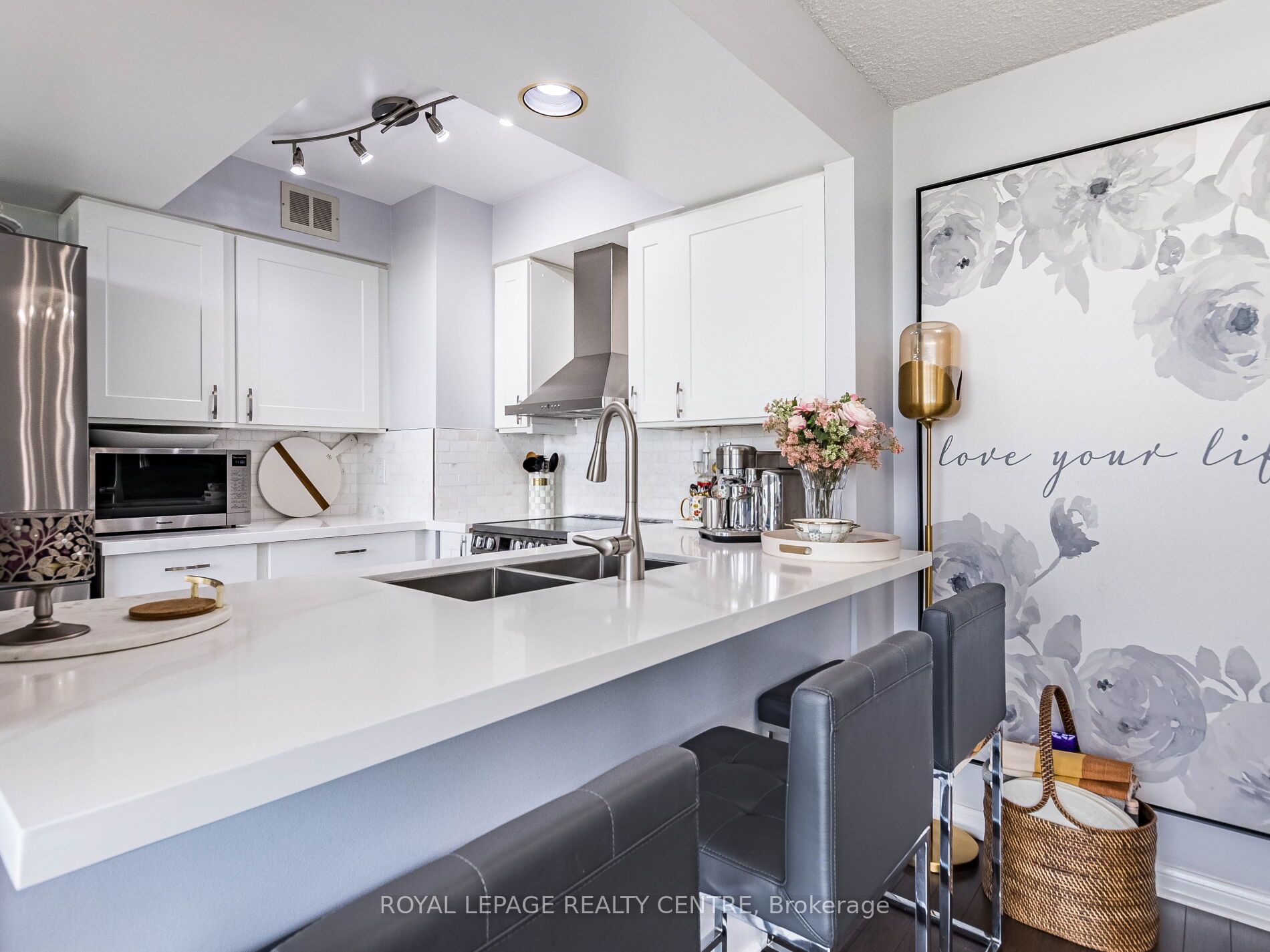 Additional image 5 of 601-50 Eglinton Avenue W, Mississauga, ON, L5R 3P5