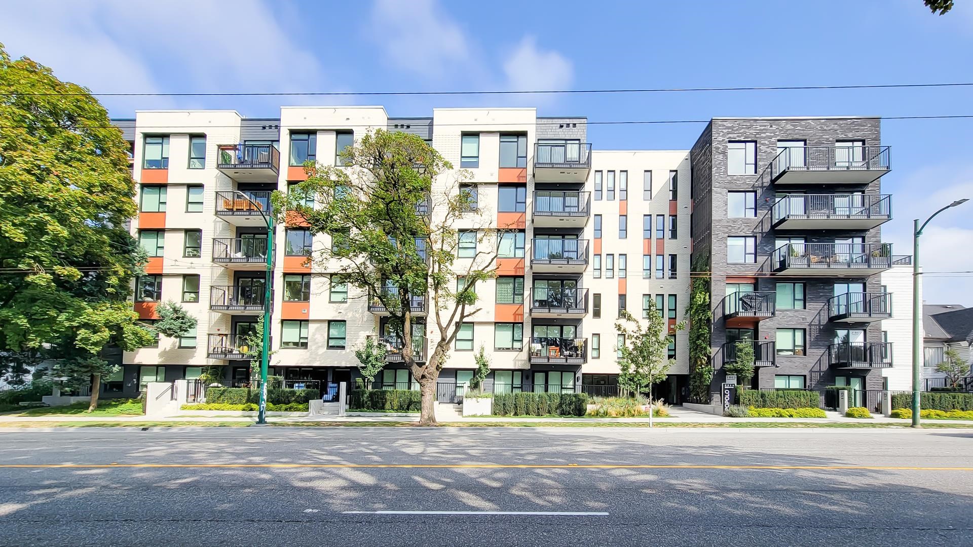 401-2235 Broadway E, Vancouver, BC, V5N 0J5