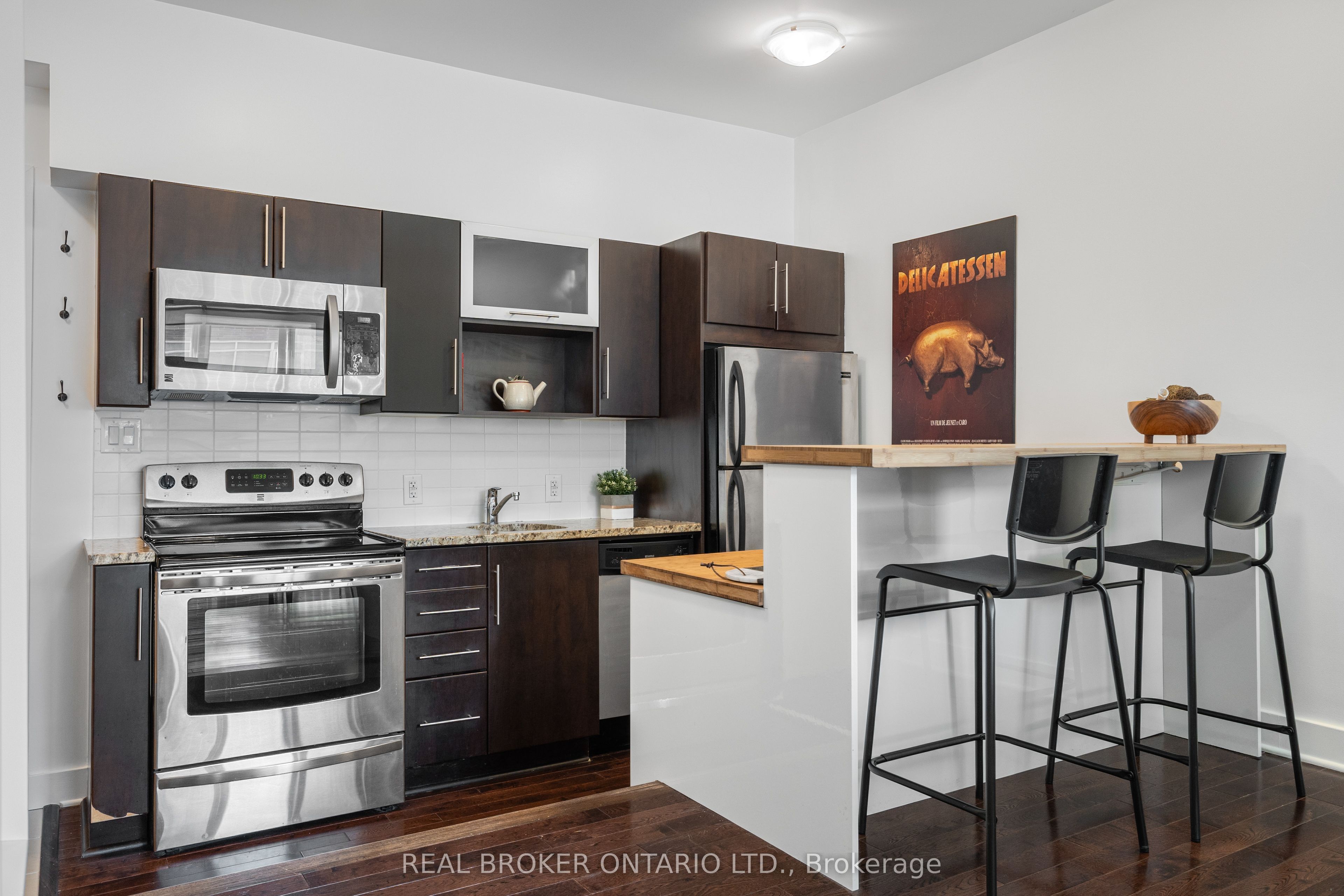 Additional image 4 of 102-360 Cumberland Street, Ottawa, ON, K1N 0B1