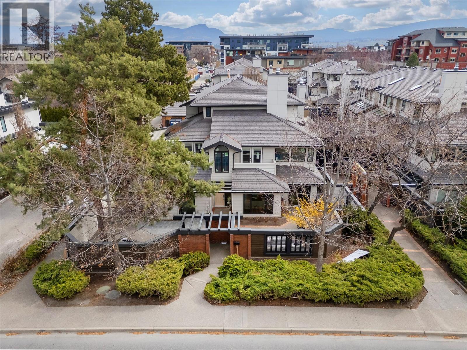 2831 Abbott Street, Kelowna, BC, V1Y1G5