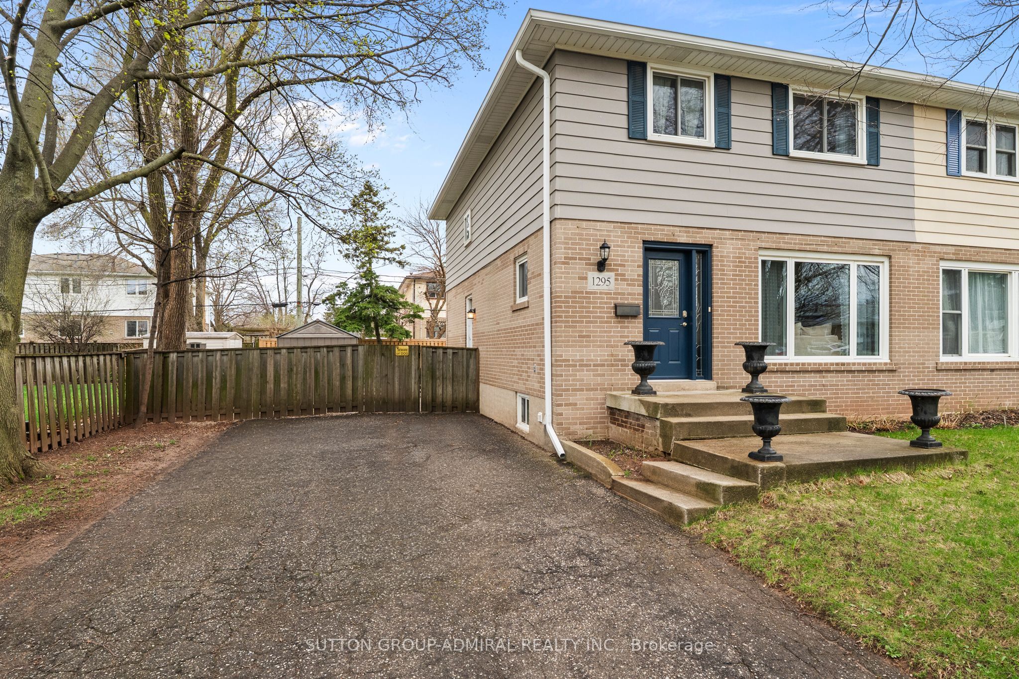 Additional image 2 of 1295 Napier Crescent, Oakville, ON, L6H 2A5