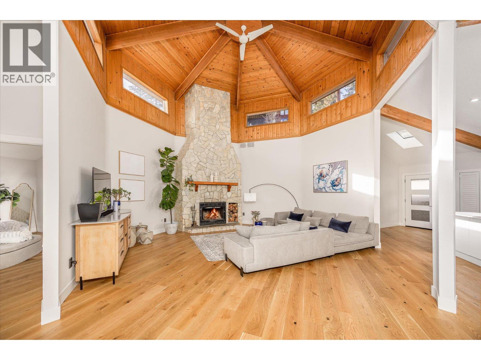 Additional image 2 of 1446 Scott Crescent, West Kelowna, BC, V1Z2X6