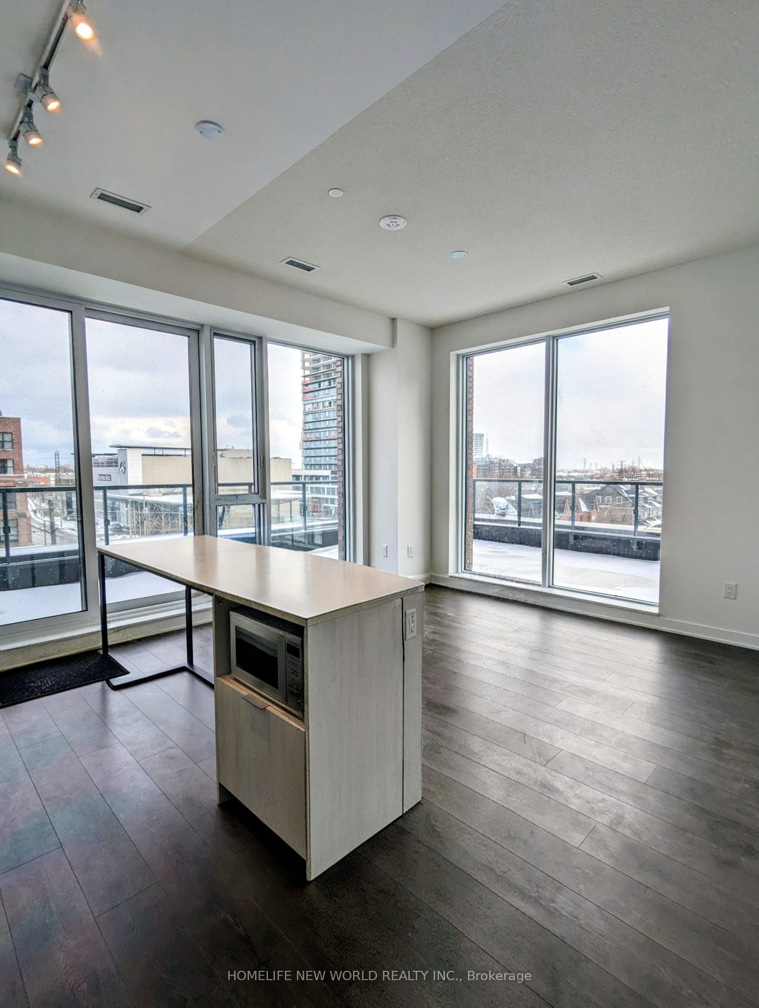Additional image 3 of 402-130 River Street, Toronto, ON, M5A 3P8