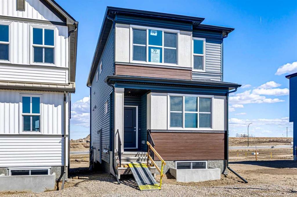 Additional image 2 of 70 Lucas Heath NW, Calgary, AB, T3P 2Y2