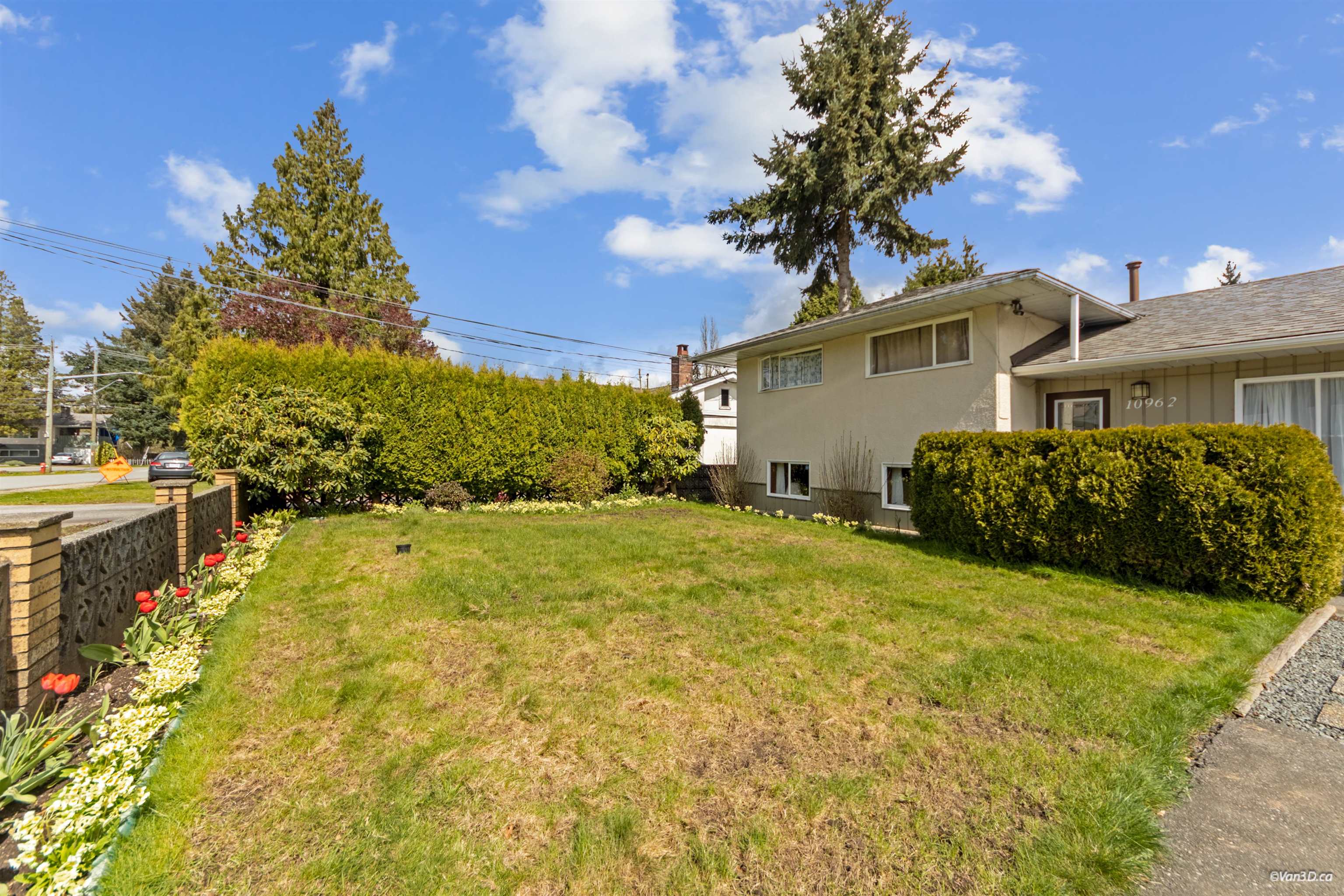 10962 145a Street, Surrey, BC, V3R 3S4