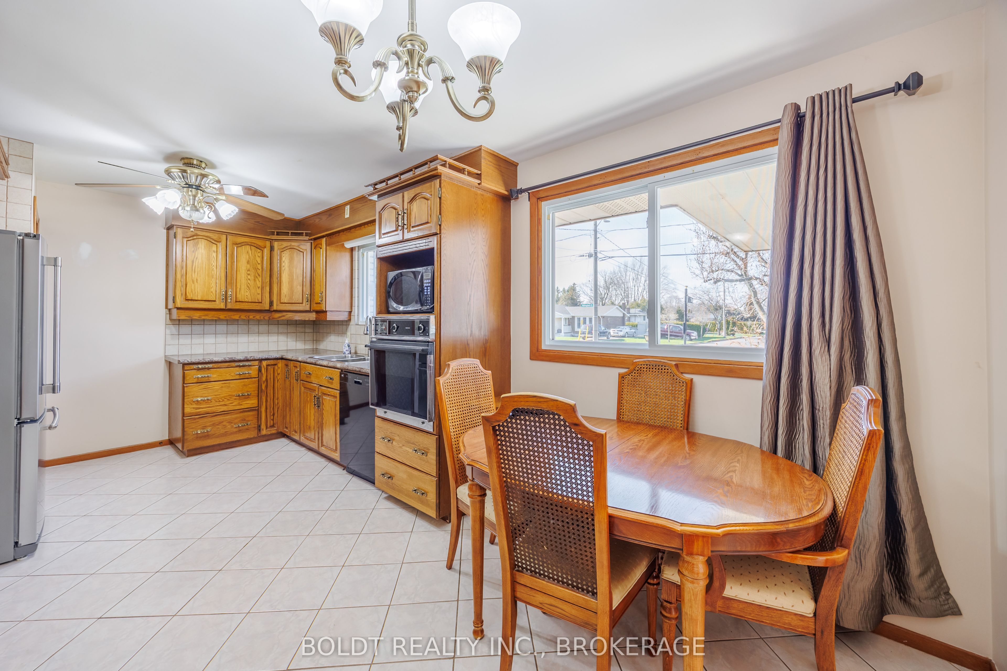 Additional image 6 of 15 Nottingham Court, St. Catharines, ON, L2M 1L6