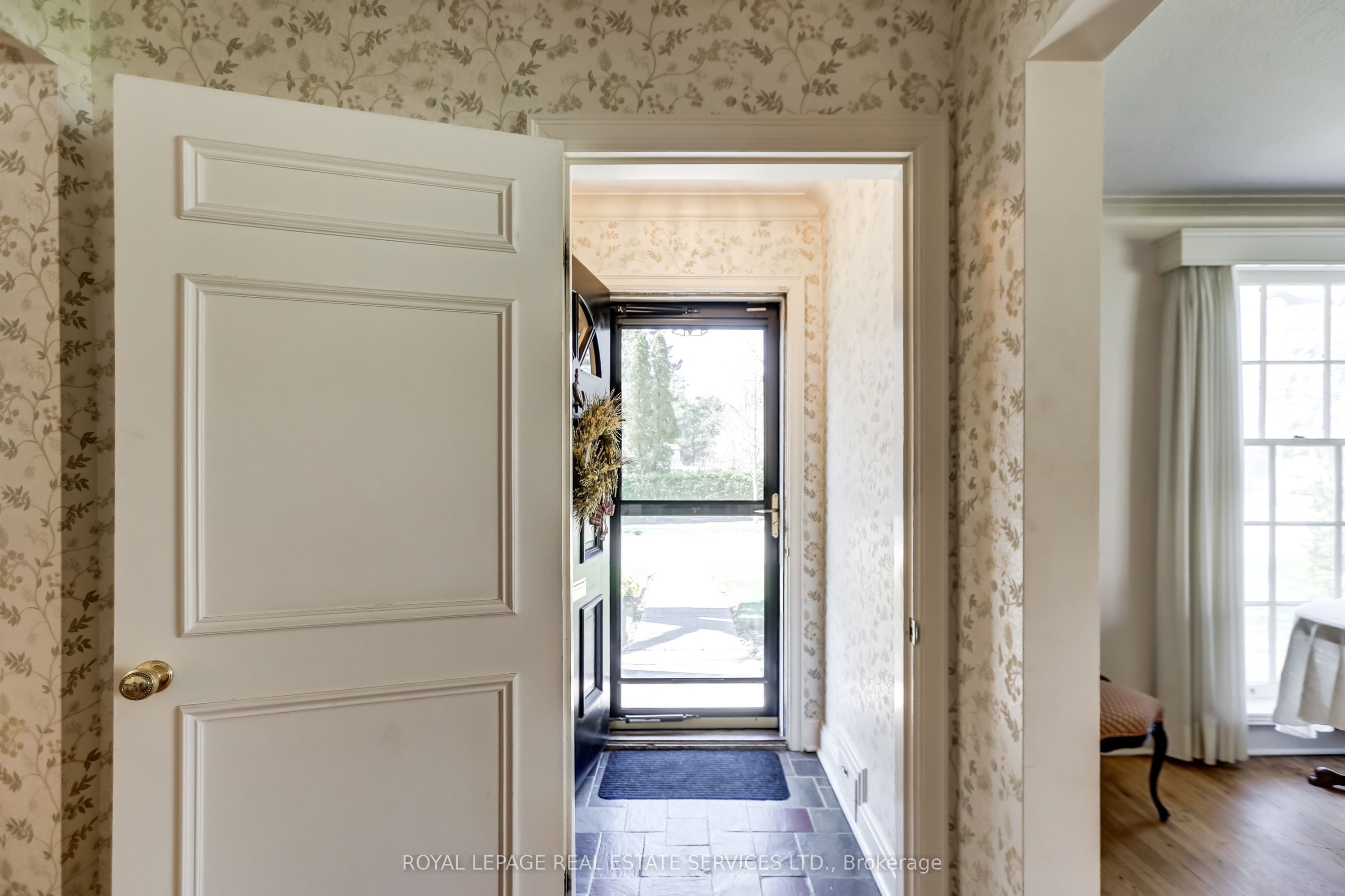 Additional image 5 of 44 Highland Crescent, Toronto, ON, M2L 1G6