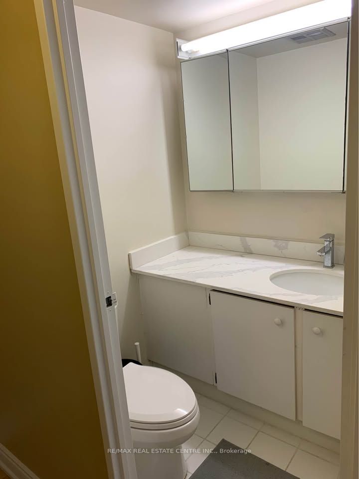 Additional image 3 of 501-3700 Kaneff Crescent, Mississauga, ON, L5A 4B8
