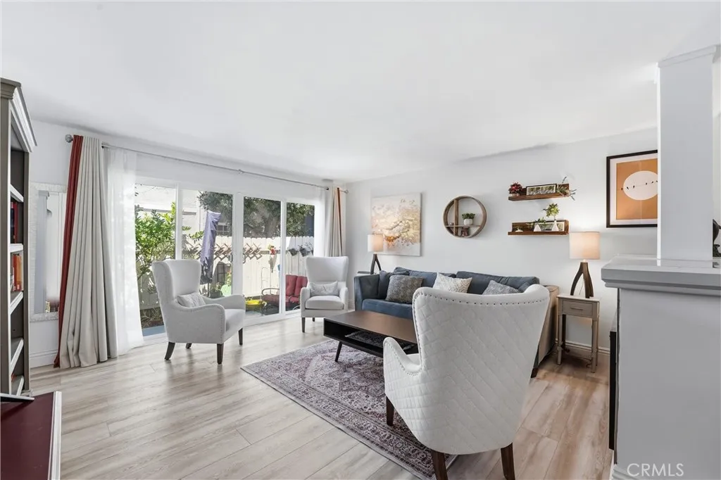 Additional image 4 of 2112 Warfield Ave Unit 10, Redondo Beach, CA 90278