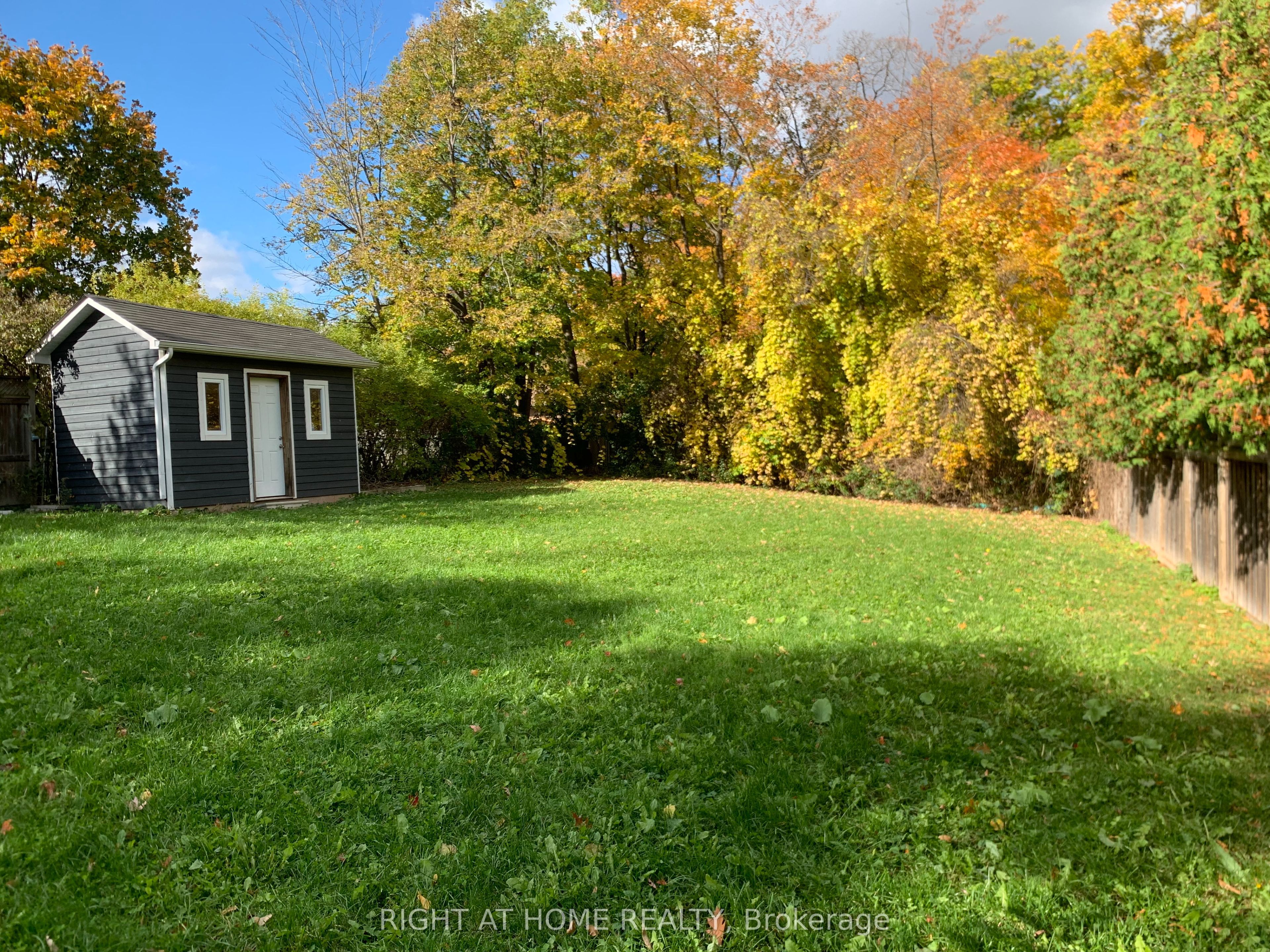 Additional image 3 of 565 Wildwood Drive, Oakville, ON, L6K 1V4