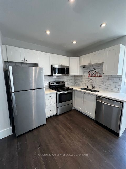B-2622 Keele Street W, Toronto, ON, M6L 2P1