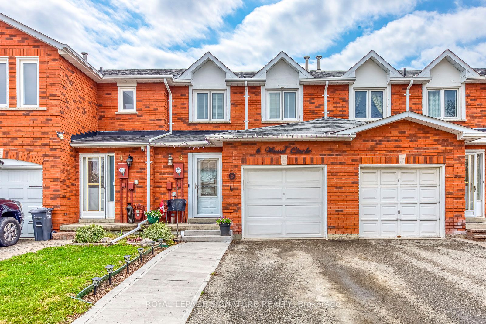 6 Wood Circle, Caledon, ON, L7E 1R4