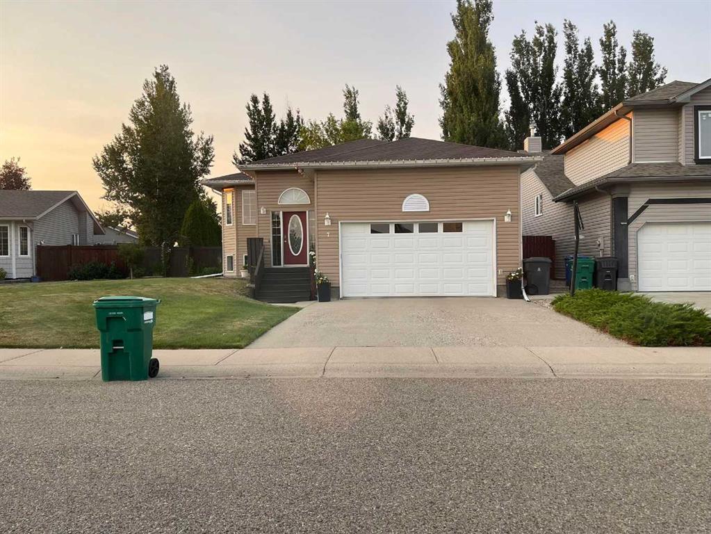 Additional image 2 of 7 Mt Alderson Place W, Lethbridge, AB, T1K 6N7