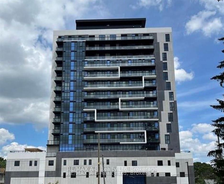 1411-128 King Street N, Waterloo, ON, N2J 0E9