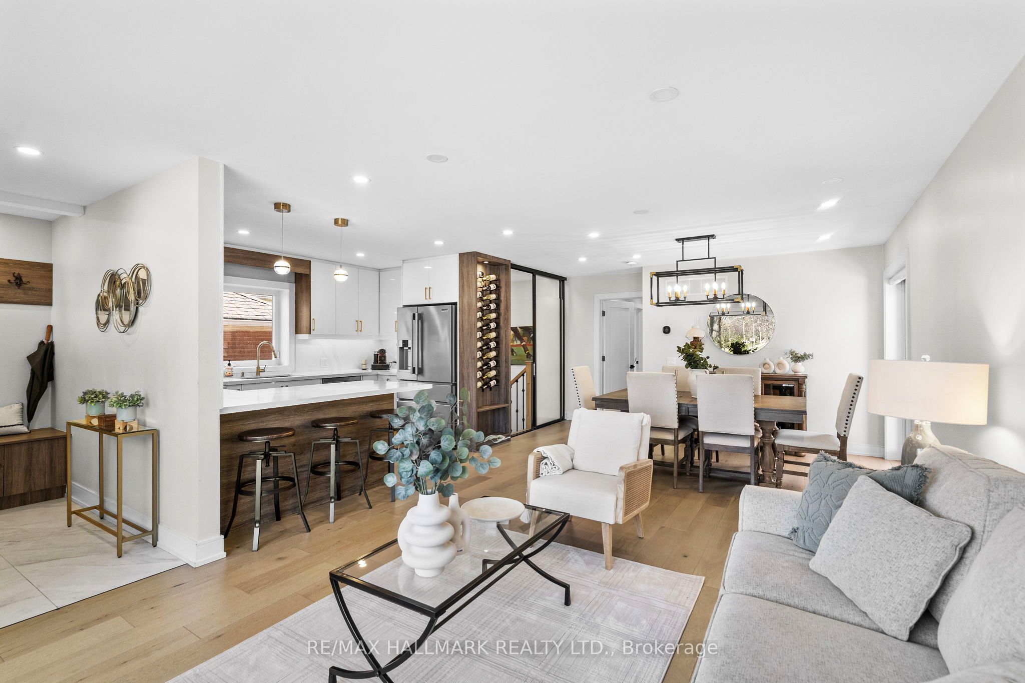 Additional image 6 of 136 Lothian Avenue, Toronto, ON, M8Z 4L4
