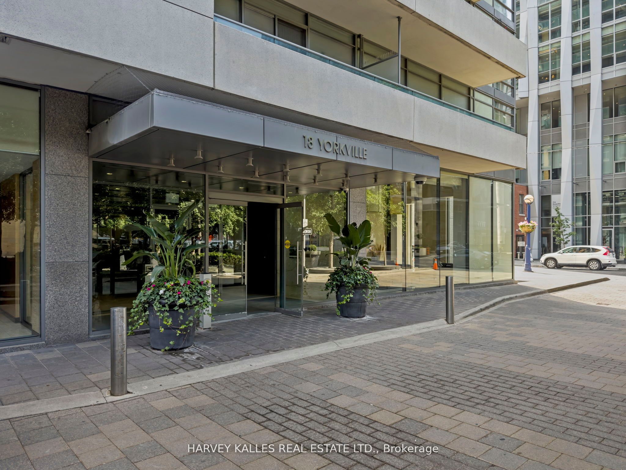 Additional image 2 of 1606-18 Yorkville Avenue, Toronto, ON, M4W 0B1