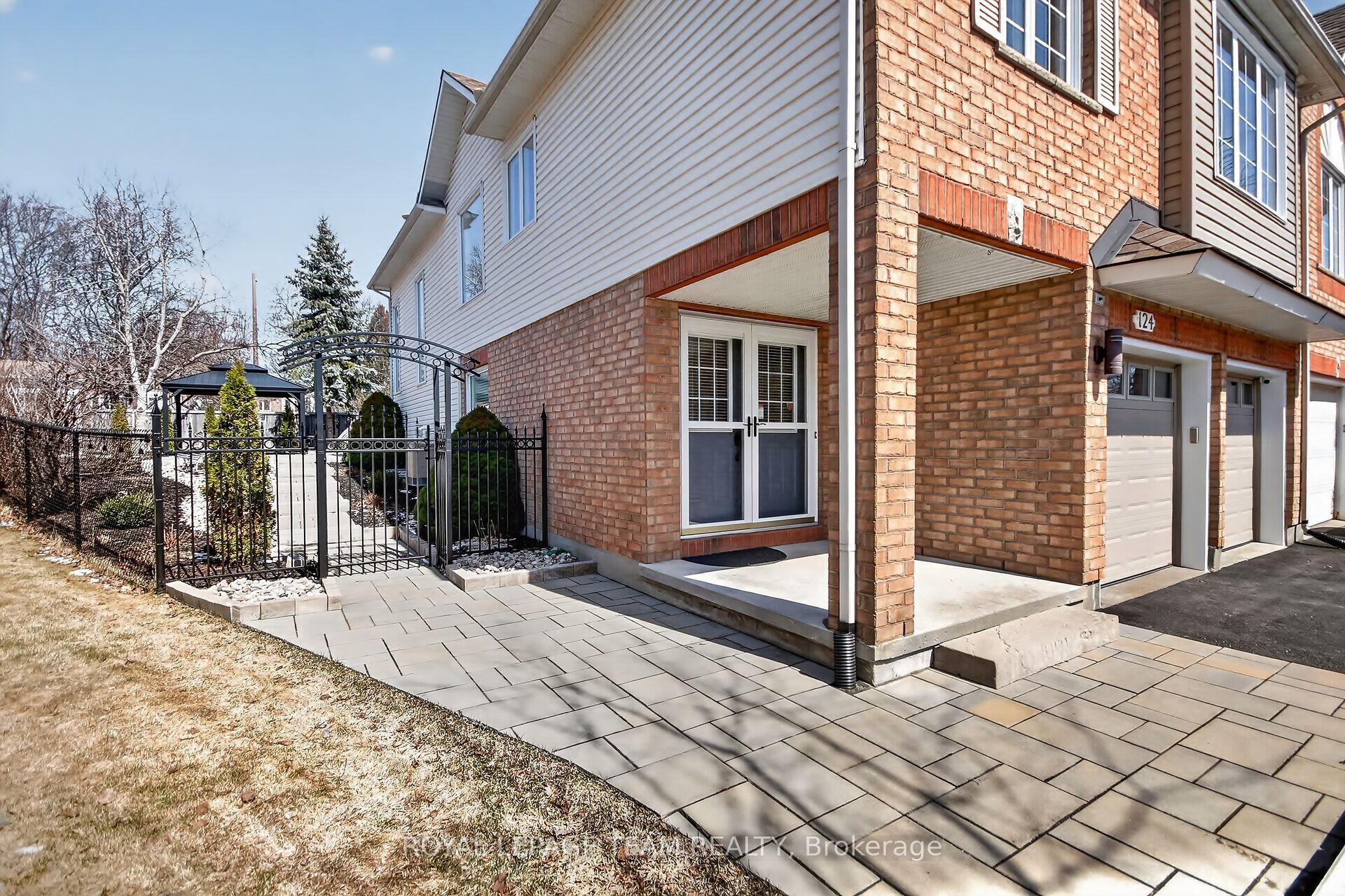 Additional image 2 of 124 Macassa Circle, Ottawa, ON, K2T 1J9