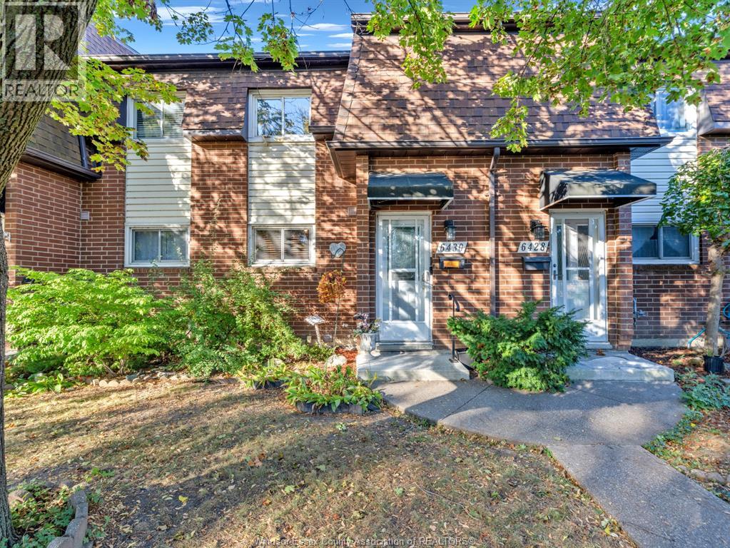 6430 Thornberry , Windsor, ON, N8T2W9