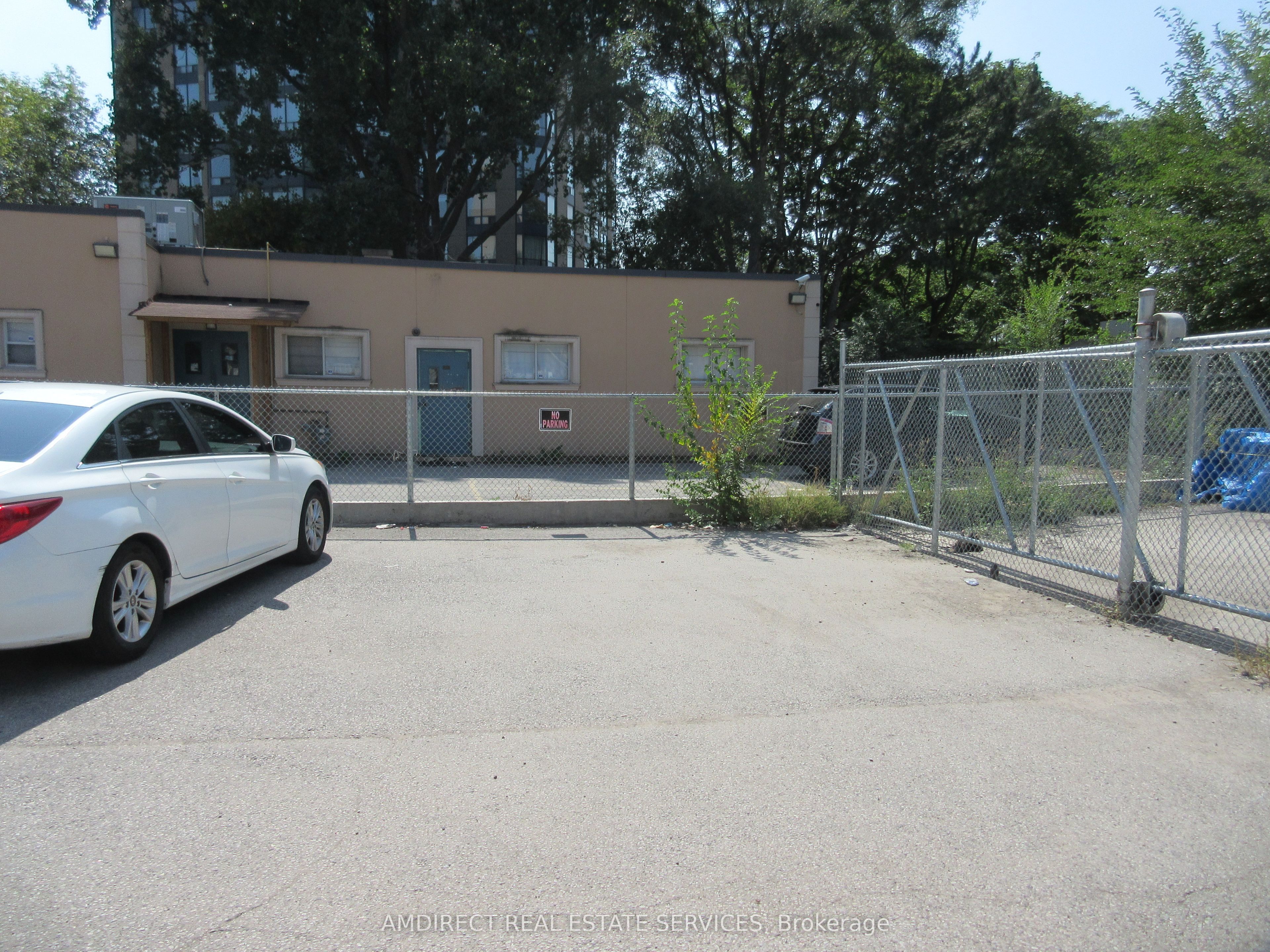 Additional image 3 of 1826 Weston Road, Toronto, ON, M9N 1V8
