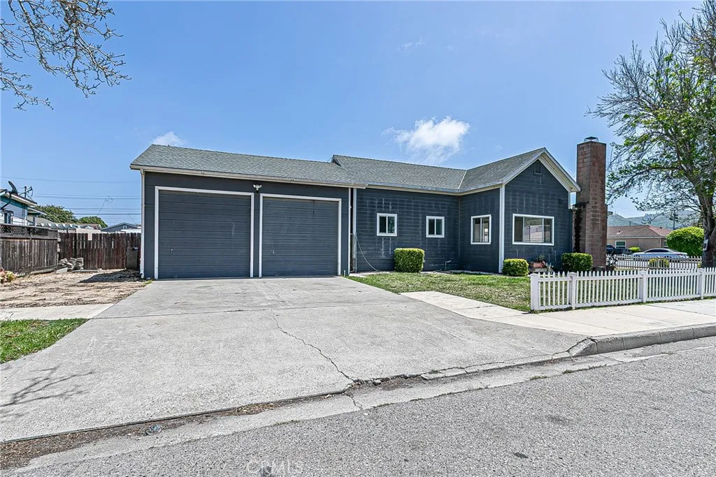 Additional image 2 of 203 E Walnut Ave, Lompoc, CA 93436