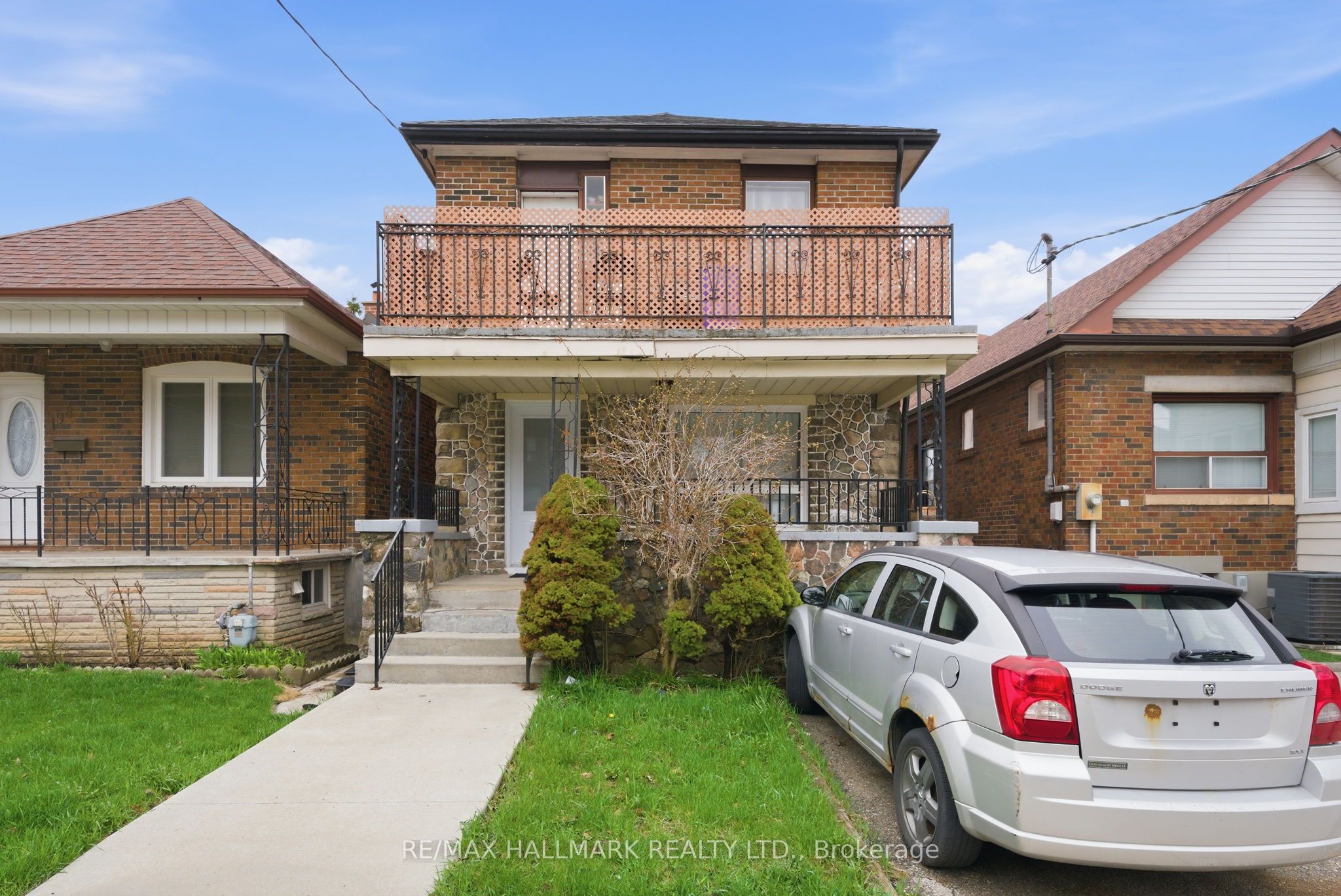 Additional image 4 of 196 Livingstone Avenue, Toronto, ON, M6E 2M2