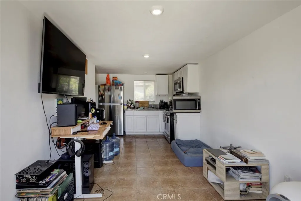 Additional image 65 of 8022 Longridge Avenue, North Hollywood, CA 91605