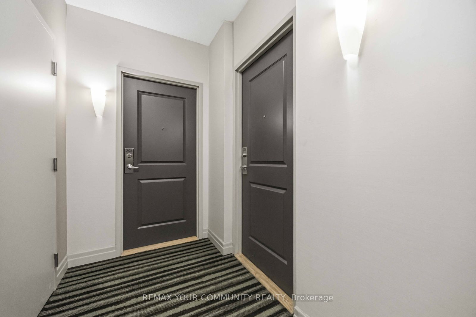 Additional image 3 of 1206-21 Grand Magazine Street, Toronto, ON, M5V 1B5