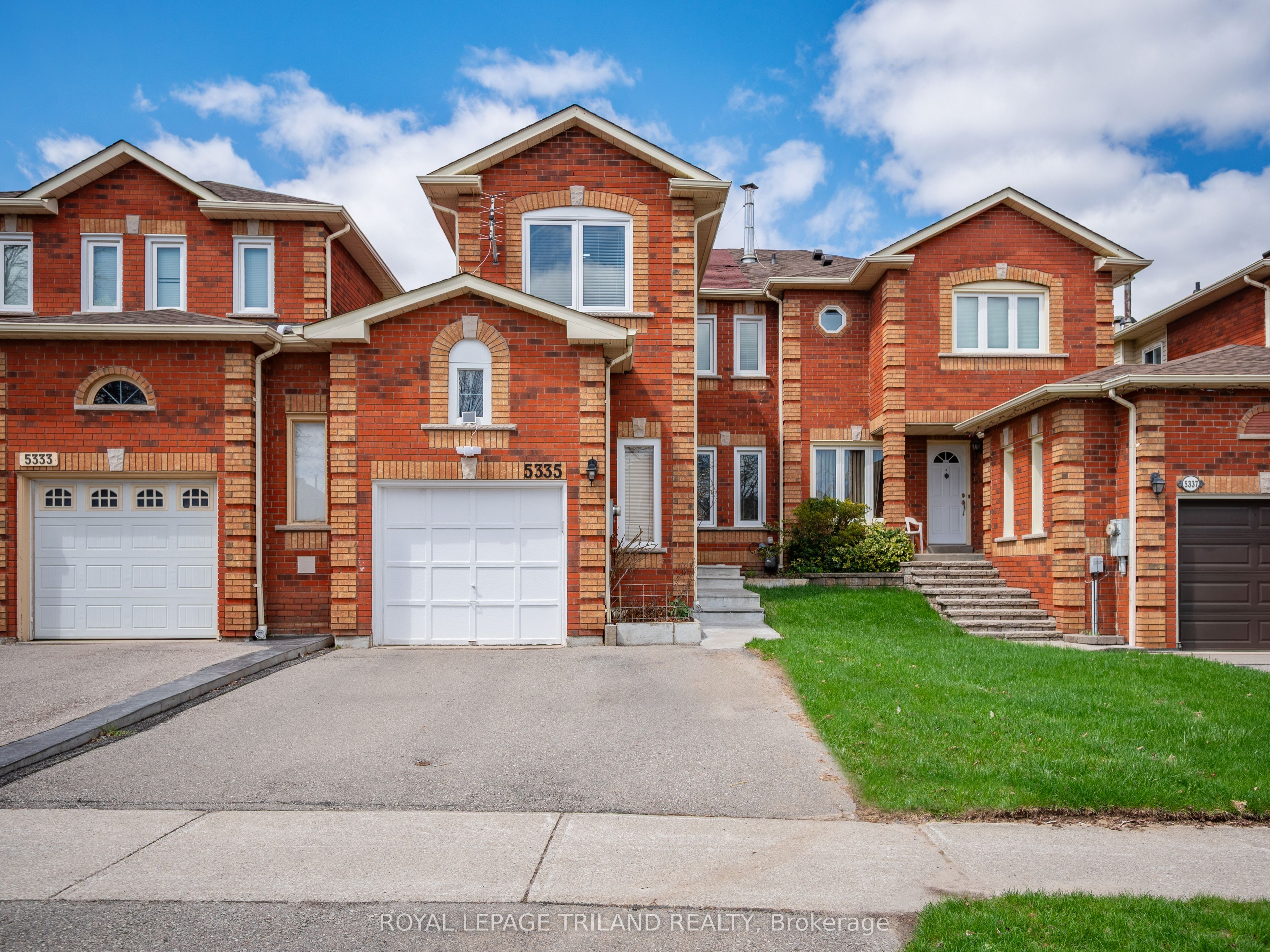 5335 Richborough Drive, Mississauga, ON, L5R 3J9