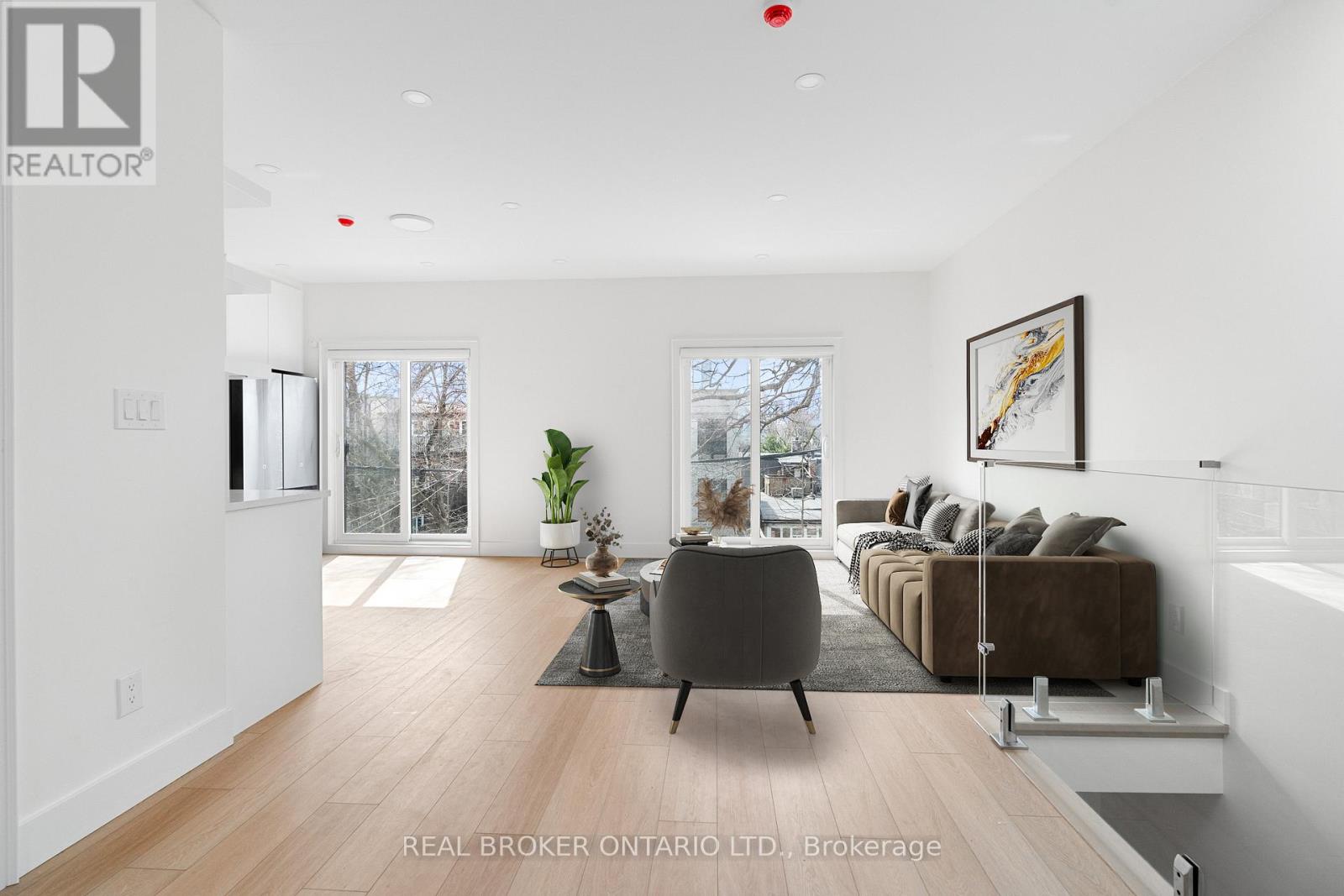 Additional image 4 of 21 Farnham Avenue, Toronto, ON, M4V1H6