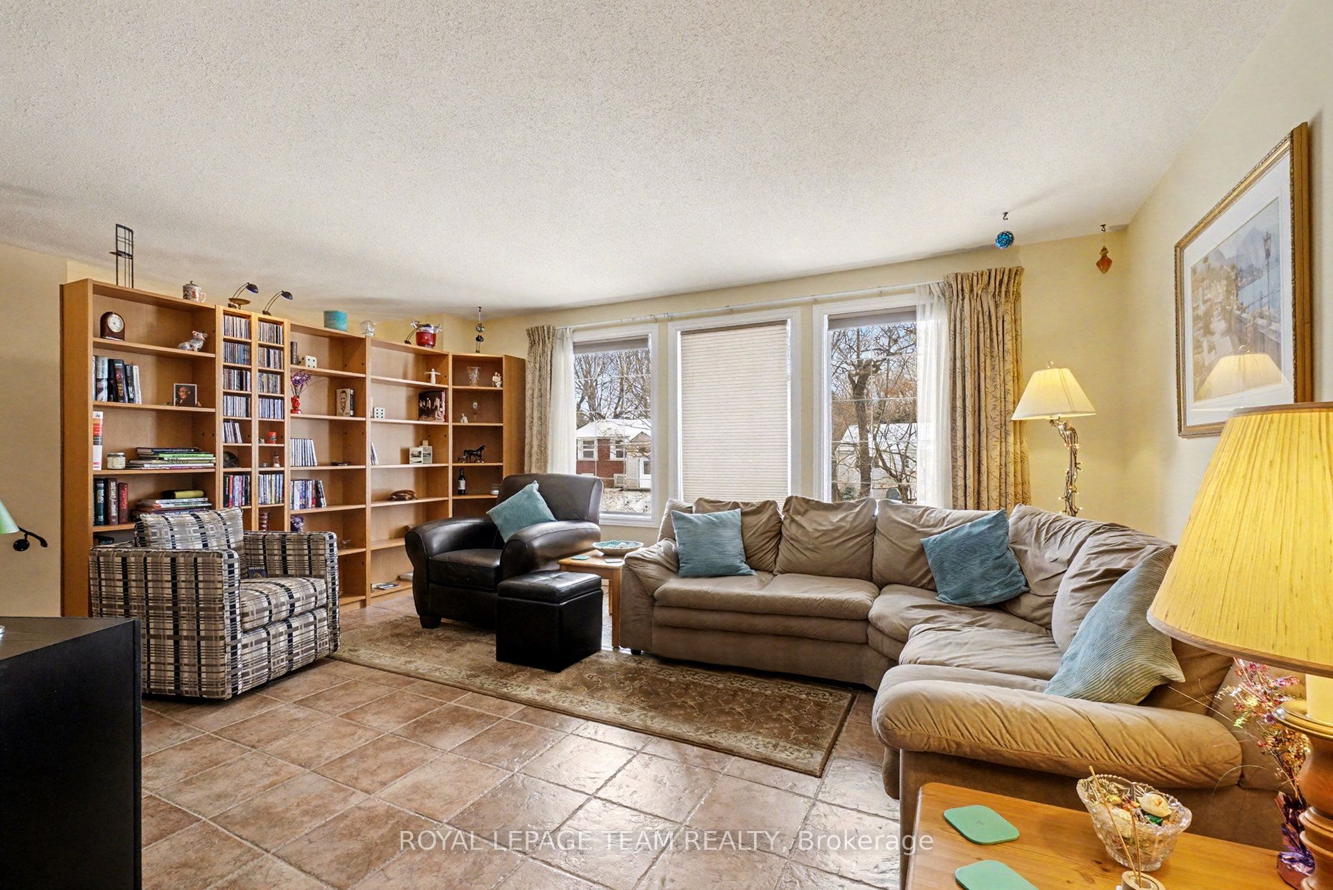 Additional image 6 of 30 Juniper Court, Ottawa, ON, K2E 5M6