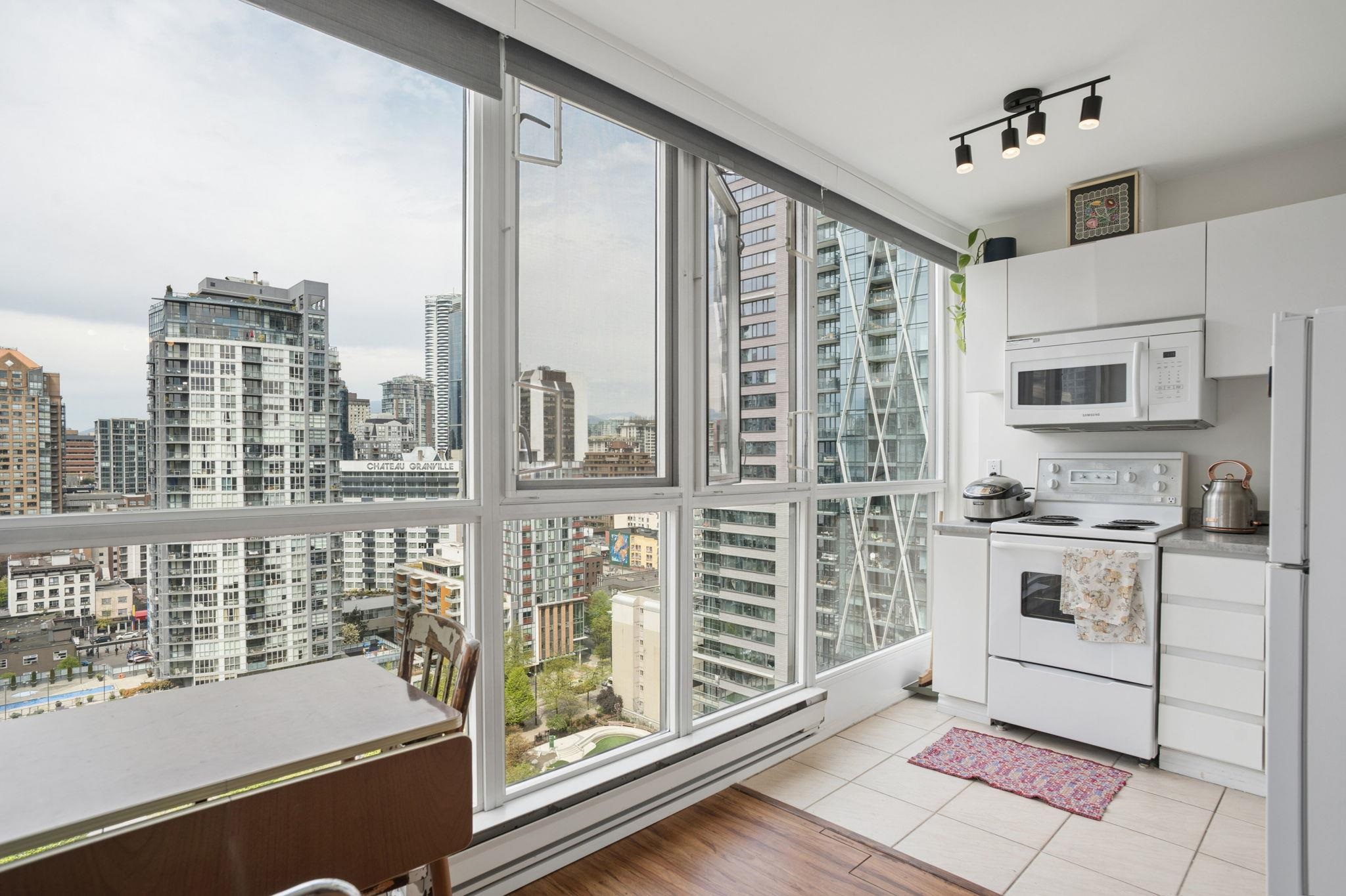 Additional image 2 of 2101-1188 Richards Street, Vancouver, BC, V6B 3E6