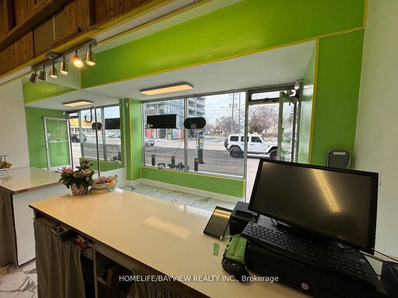 Additional image 3 of 763 The Queensway Avenue, Toronto, ON, M8Z 1N1